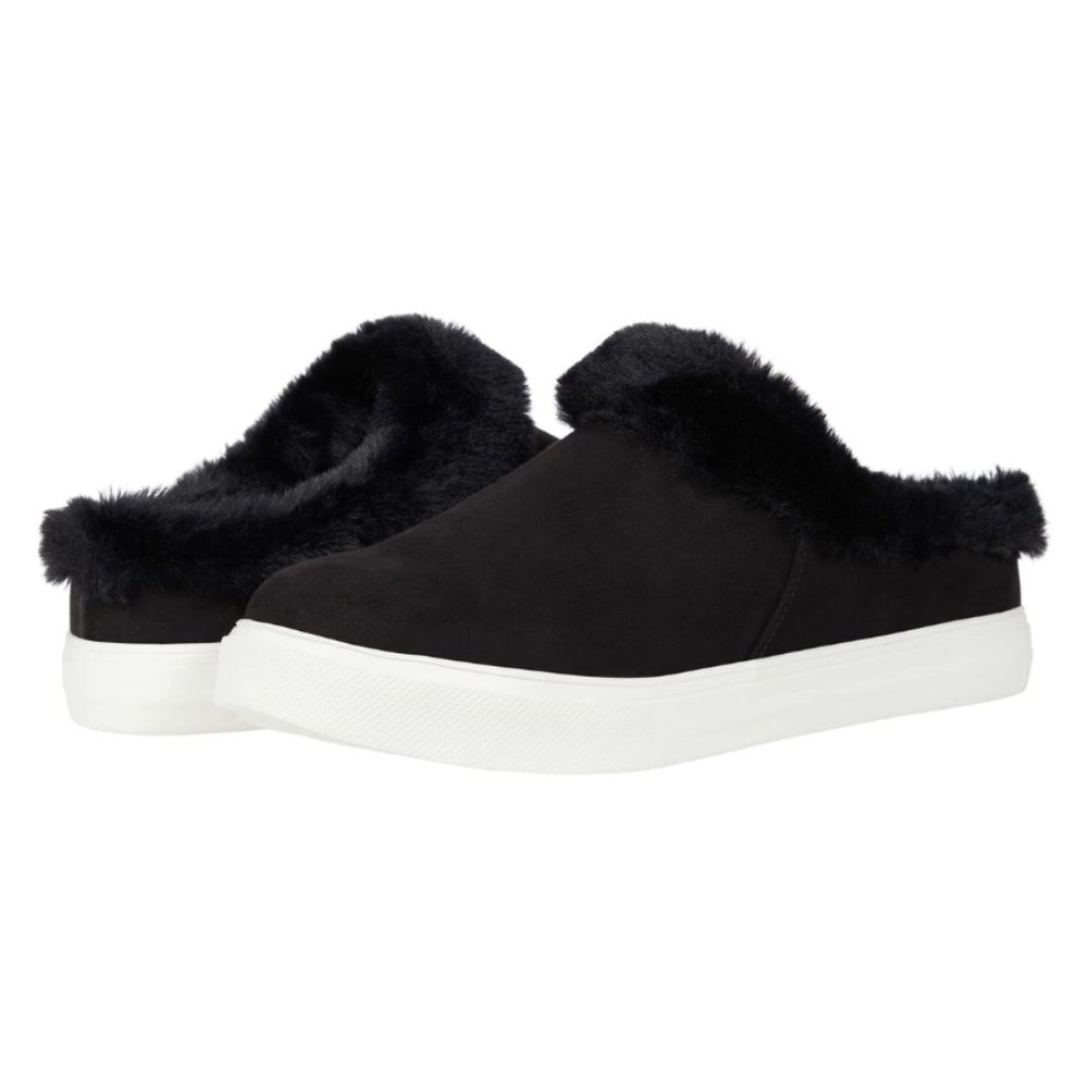 NWT Esprit Slip On Sneakers